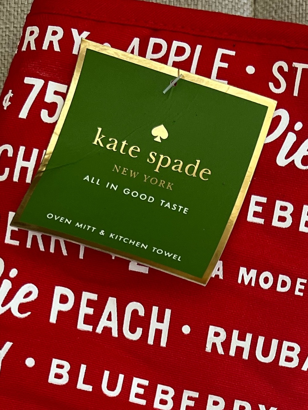 Kate Spade Kitchen Towel and Oven Mitt Set - Picture 5 of 5